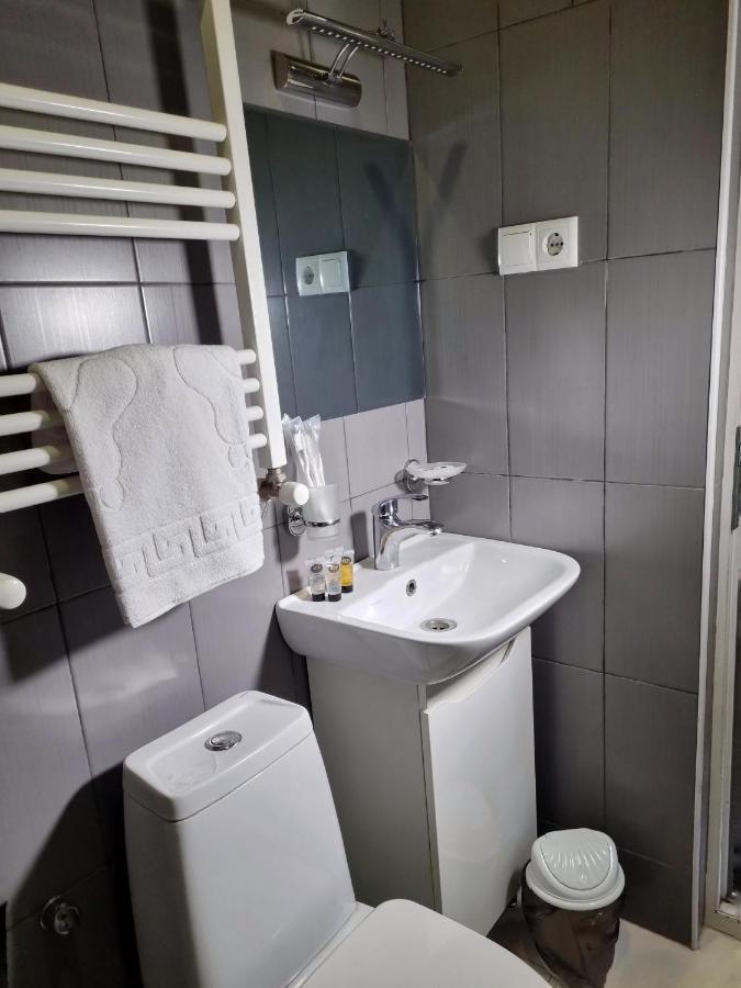 Rail Hotel Tiflis Exterior foto