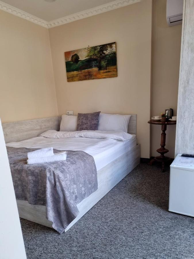 Rail Hotel Tiflis Exterior foto